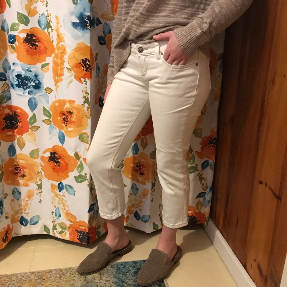 Garage 3/4 length White Jeans